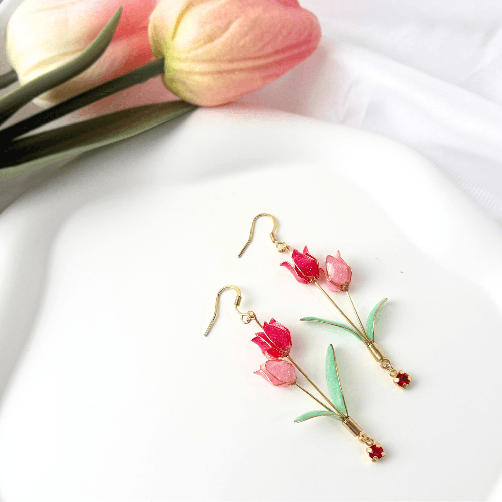 【チューリップ】イヤリング 赤とピンク 揺れる ニッケルフリー 金属アレルギー対応 受注生産 春の新作 | 5枚目